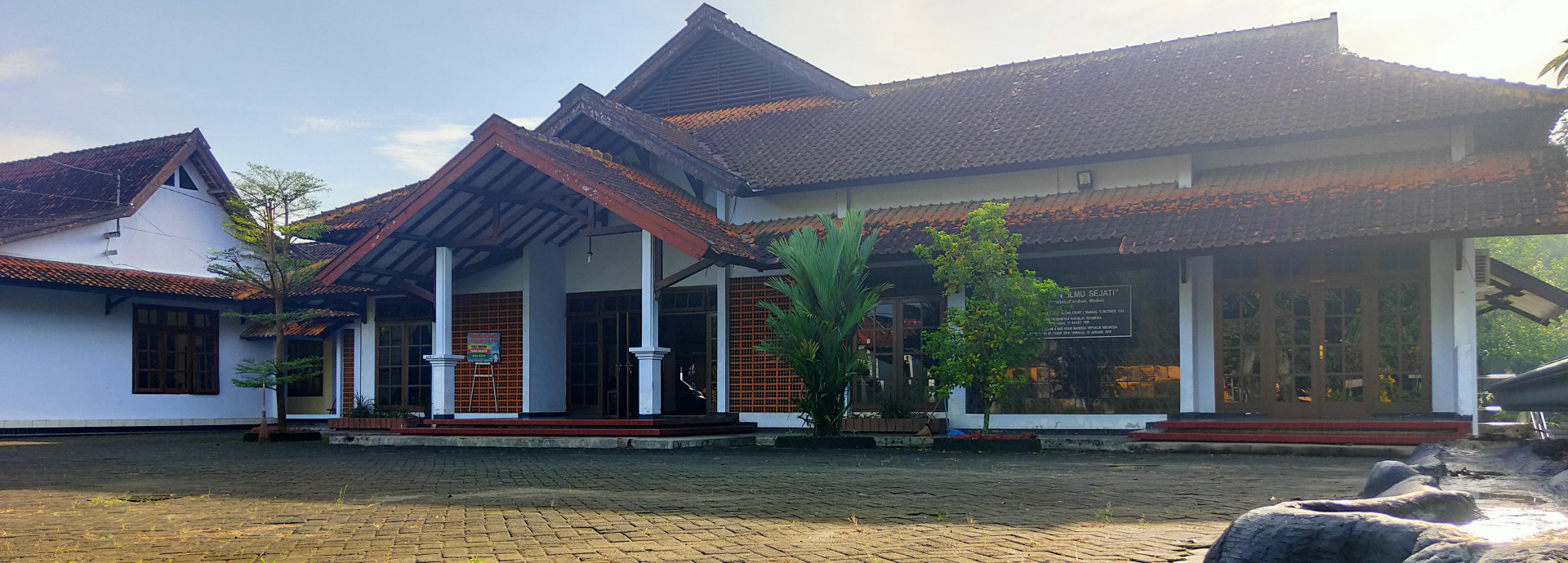 main-banner